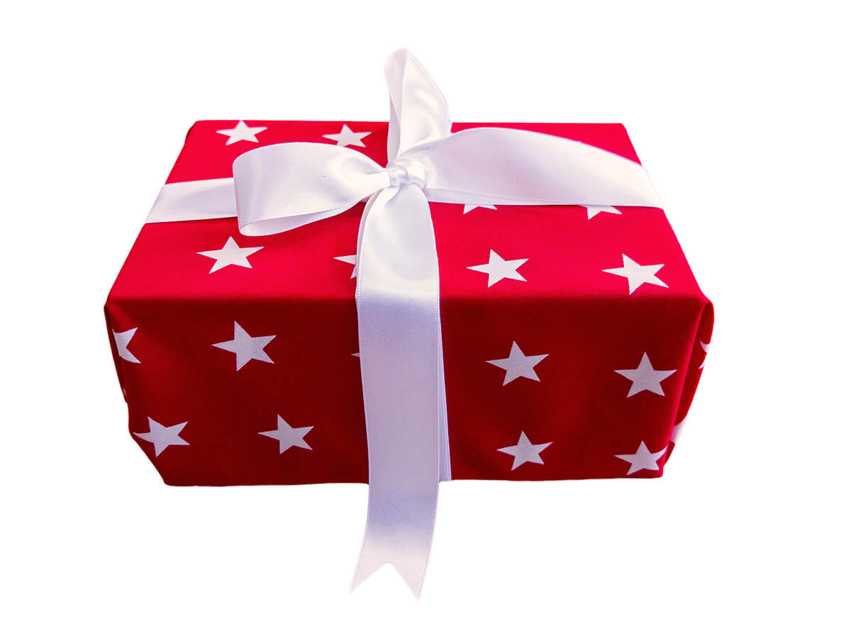 Red Star | Fabric Gift Wrap with Ribbon | Cabban & Co Red Star | Fabric Gift Wrap with Ribbon | Cabban & Co